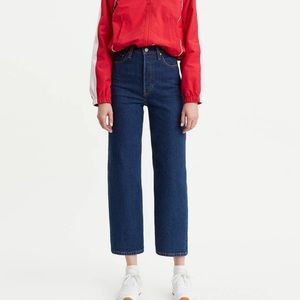 Levi’s Ribcage Straight Ankle Jeans 25